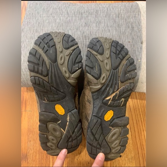 Men’s Merrell Moab Boots - Picture 3 of 3